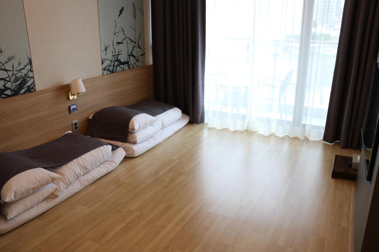 Utop Ubless 4* Jeju